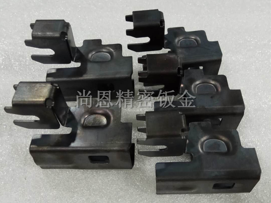 冷板，鍍鋅板，下料，折彎，噴粉，烤漆鈑金件